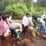 खड्डे बुजवणे